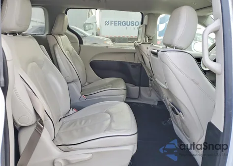 2018 Chrysler Pacifica Hybrid Limited из США, поврежденный, VIN 2C4RC1N78JR126821